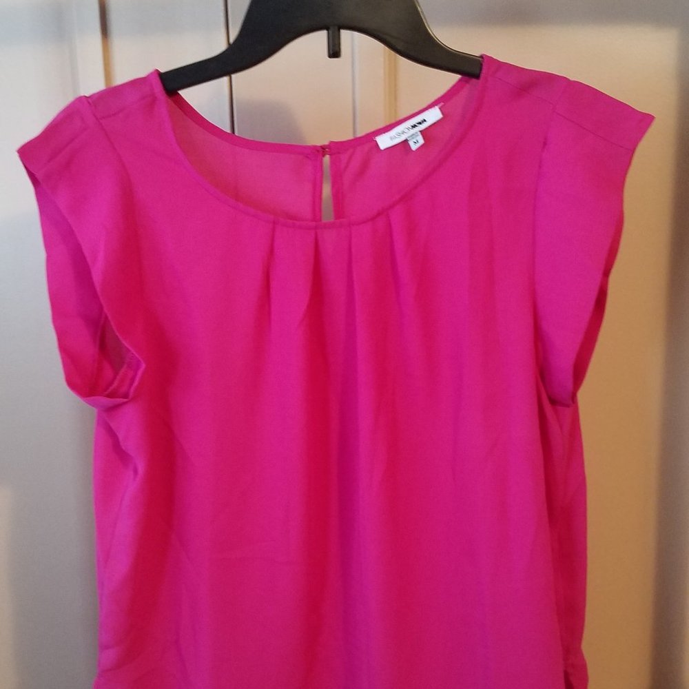 Fashion Nova pink sleeveless blouse